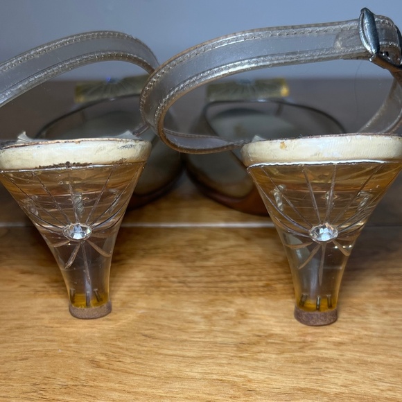 Vintage Lucite Heels - Picture 5 of 7